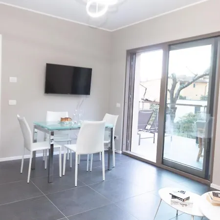 Bella Lago Holiday home *